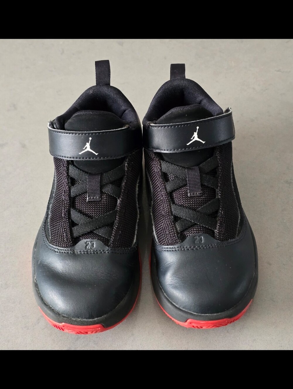 Nike Jordan Max Aura